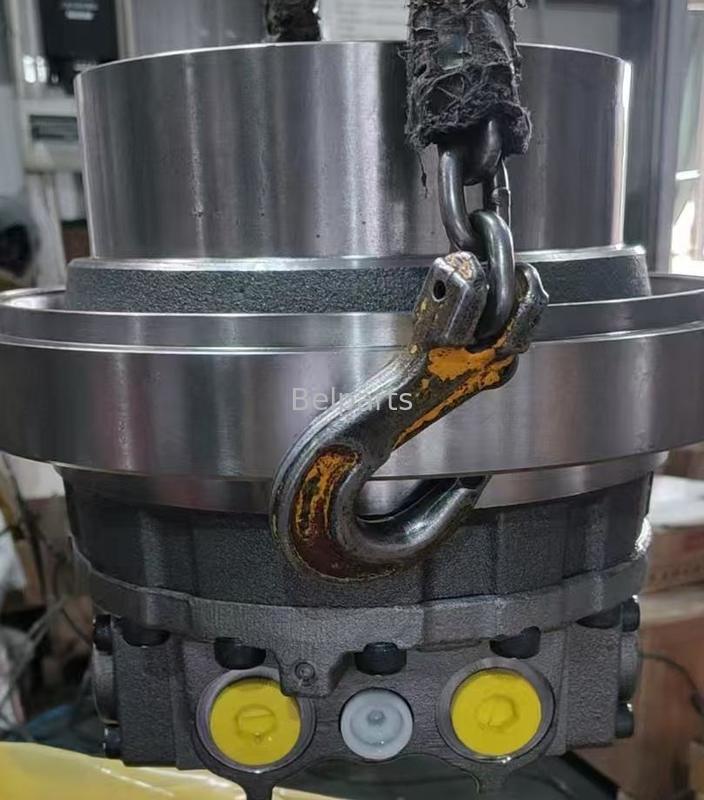 SK170-9 Mark 9 SK210LC-8 SK210-9 SK230SR-3 コベルコの掘削機部品のための移動モーター YN15V00051F4 YN15V00051F5 YN15V00037F1
YN15V00037F2 YN15V00037F2R 水力推進モーター装置