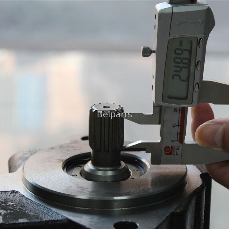 PC15 コマツー掘削機のスペアパーツのための水力主ポンプ PVD-0B-18P-6G3-4191A 軸活塞ポンプ